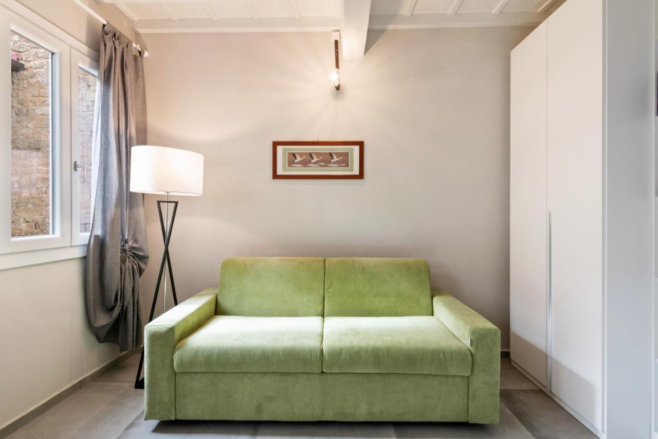 La Loggia Della Signoria Charming Loft Apartment ฟลอเรนซ์ ภายนอก รูปภาพ